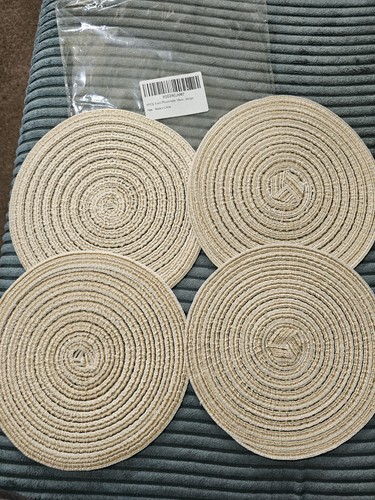 Round woven yarn placemats - 4x,