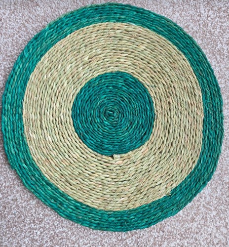 Round woven placemats - round, 4-pack