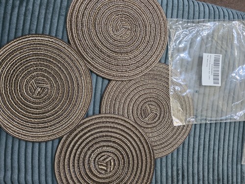 Round woven yarn placemats - round,