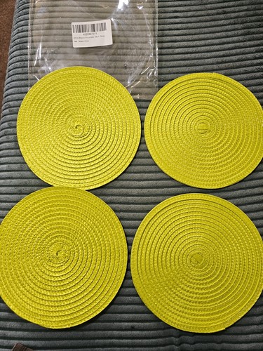 Green round woven - round,